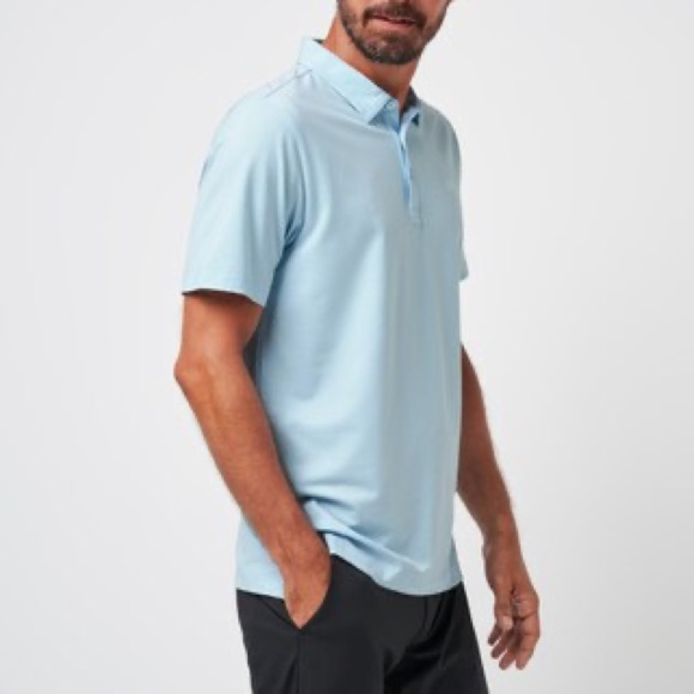 Travis Mathew Men's Polo Shirt Size M Light Blue Short Sleeve